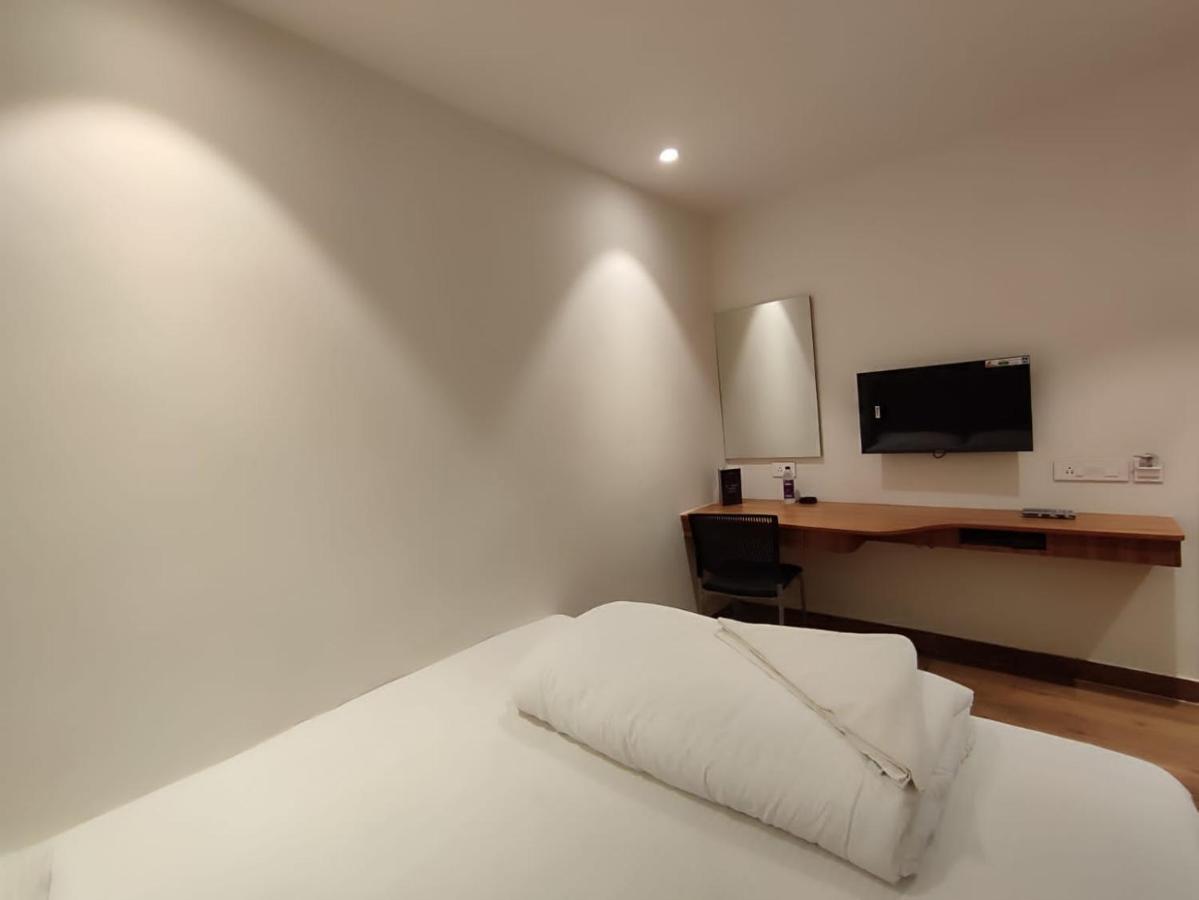 Staymaker Hotel Mohan Palace Baharampur 외부 사진