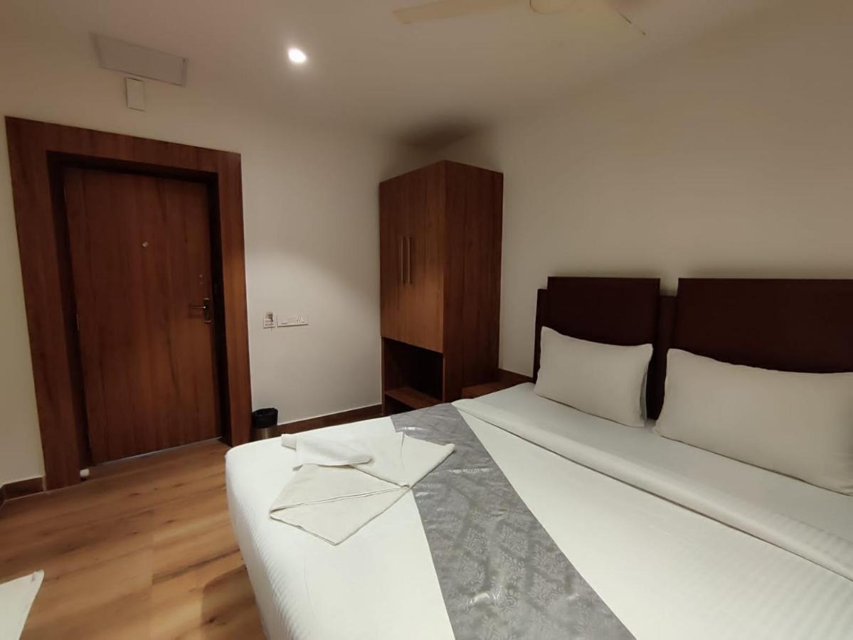 Staymaker Hotel Mohan Palace Baharampur 외부 사진